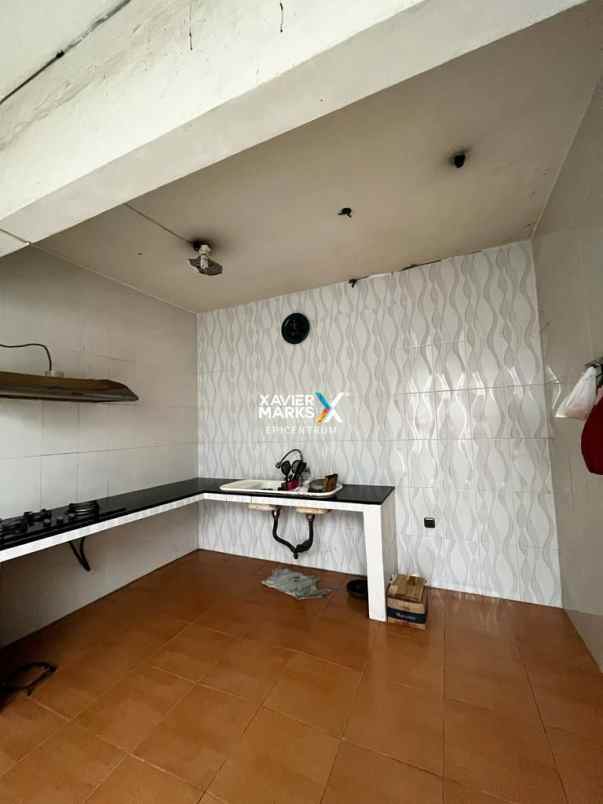 dijual rumah terawat siap huni rungkut asri barat