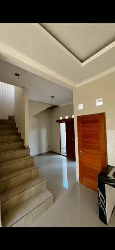 dijual rumah teuku umar