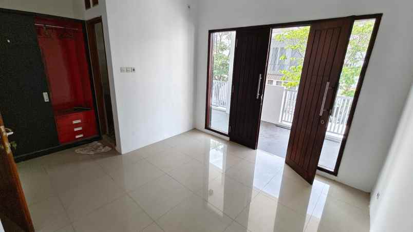 dijual rumah the gayungsari