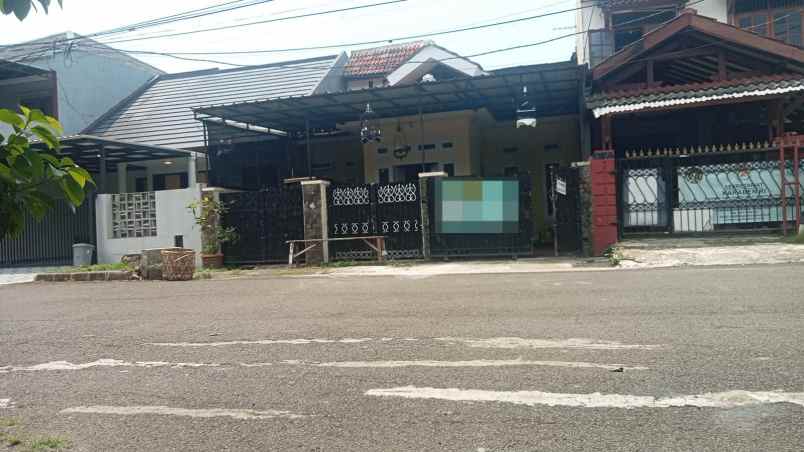 dijual rumah tinggal 1 5 lantai di permata pamulang
