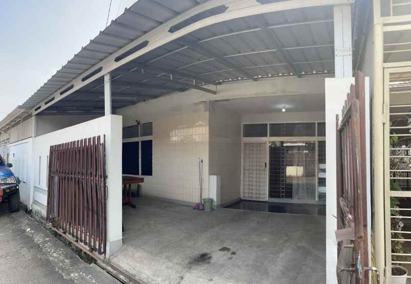 dijual rumah tinggal cijerah