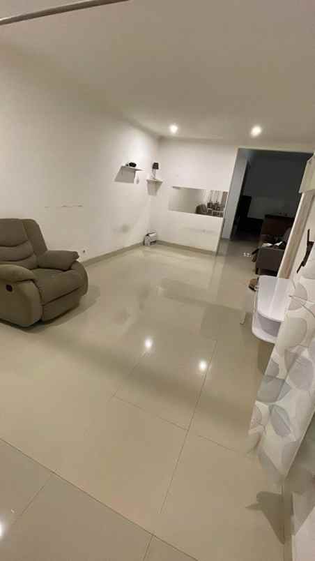 dijual rumah tinggal cijerah