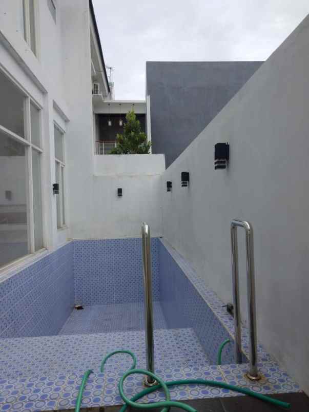 dijual rumah tirtasani royal resort