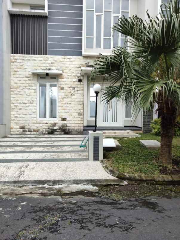 dijual rumah tirtasani royal resort