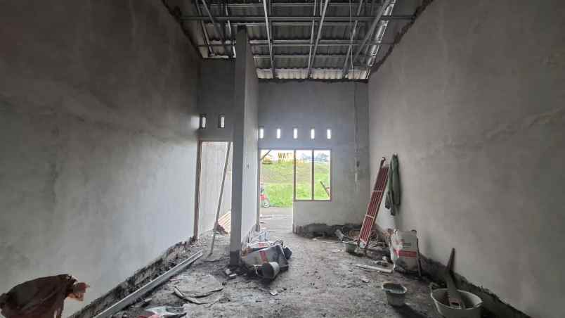 dijual rumah tirtomartani