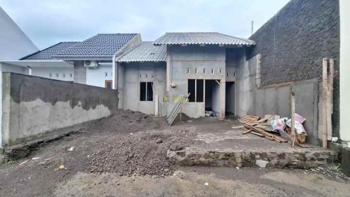 dijual rumah tirtomartani