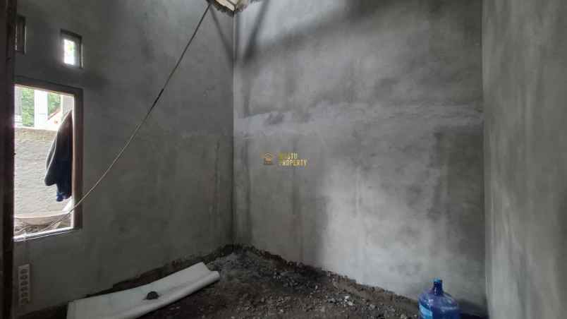 dijual rumah tirtomartani kec kalasan