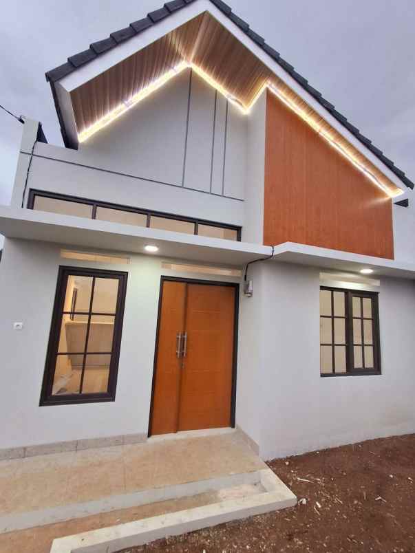 dijual rumah unit terakhir cluster