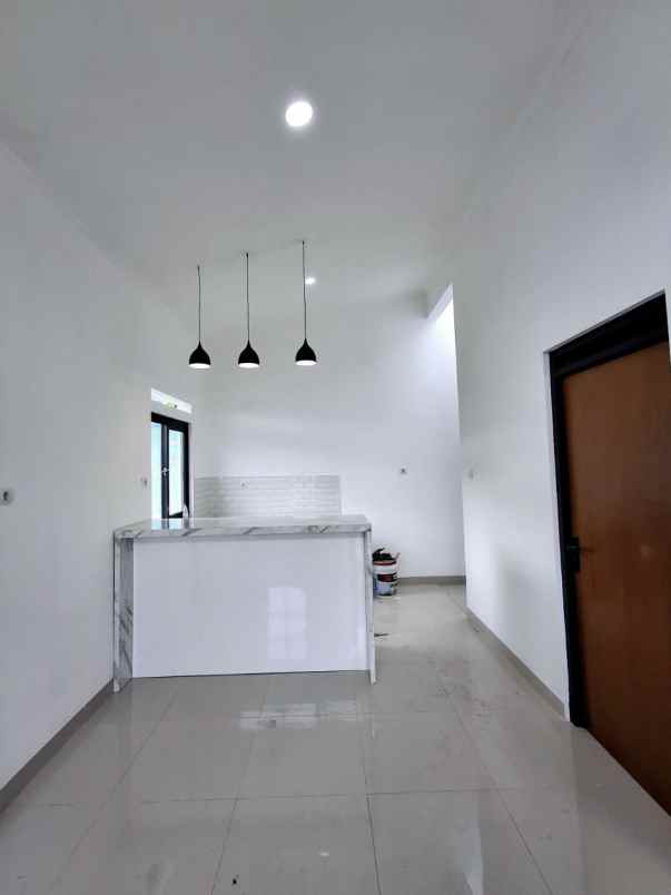 dijual rumah unit terakhir cluster