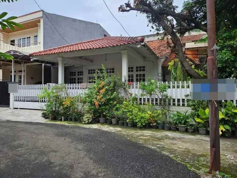 dijual rumah veteran bintaro