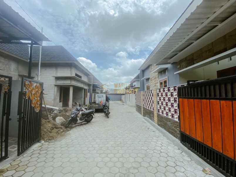 dijual rumah wedomartani ngemplak