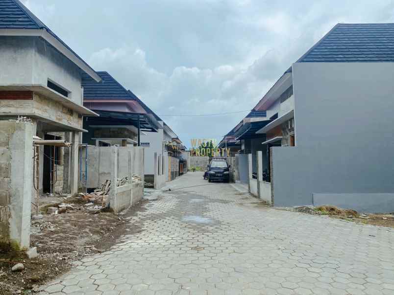 dijual rumah wedomartani ngemplak