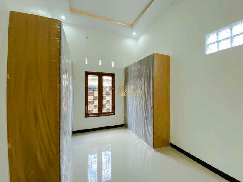 dijual rumah wedomartani ngemplak