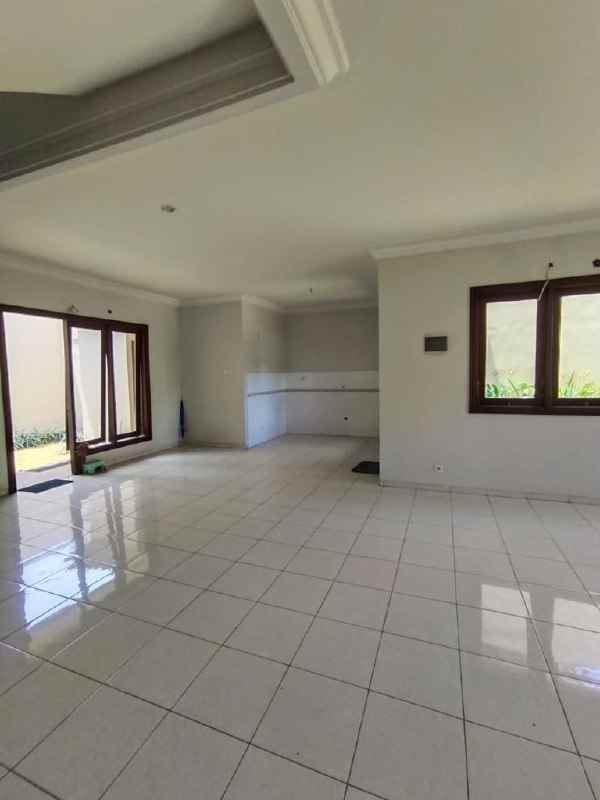 dijual rumah wisata bukit mas cluster madrid surabaya