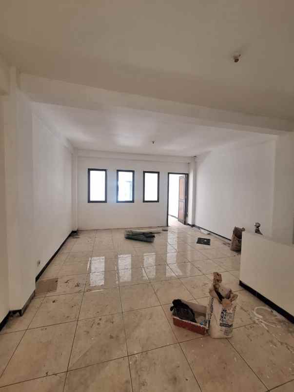 dijual strategis ruko pusat bisnis di grand ahmad jais