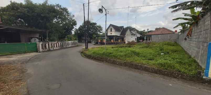 dijual tanah jalan cupuwatu