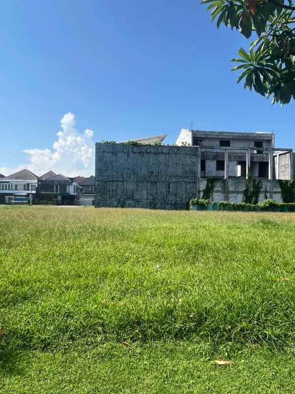 dijual tanah jalan dian istana taman