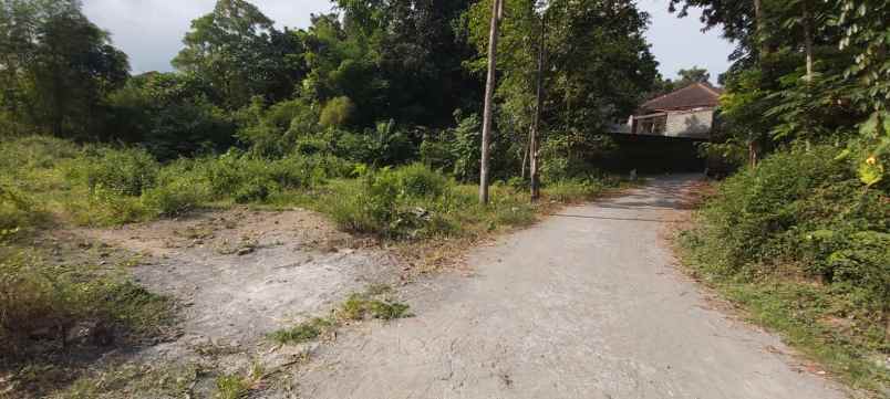 dijual tanah jalan purwomartani