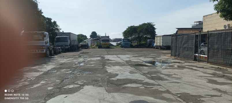 dijual tanah jalan raya mustika sari n0 21