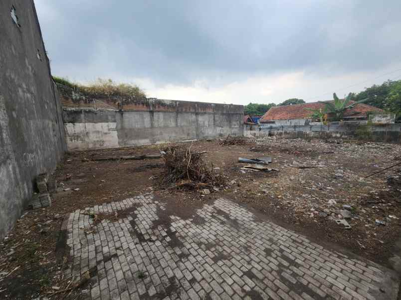 dijual tanah jl pringgading demangan