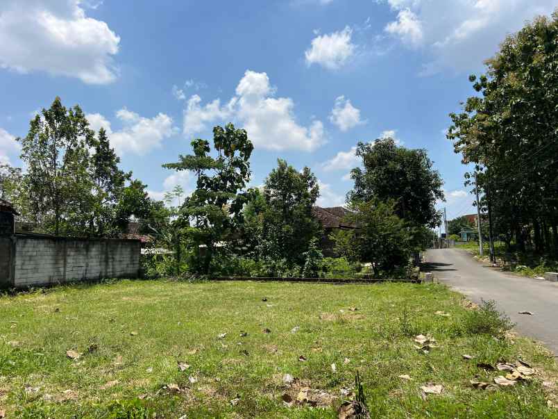 dijual tanah karangmalang sragen