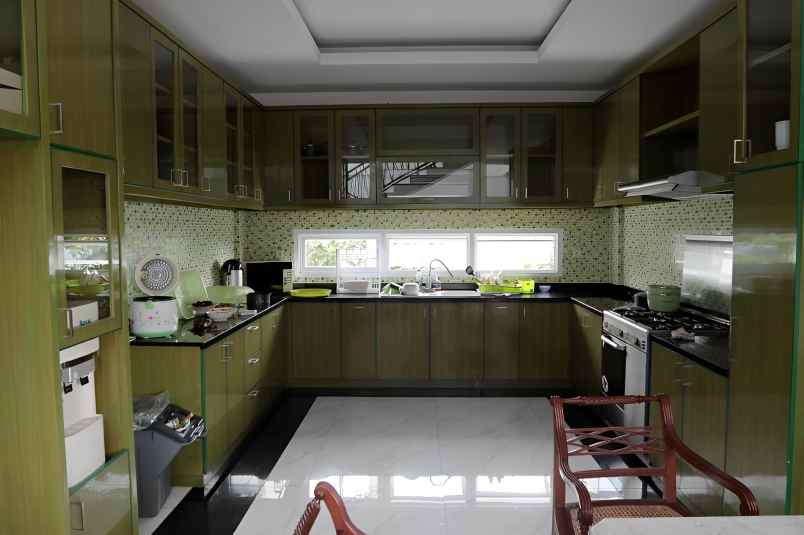 dijual villa dago pakar timur ciburial