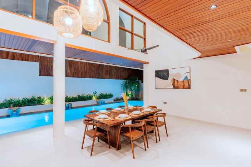 dijual villa jalan kartika plaza kuta bali