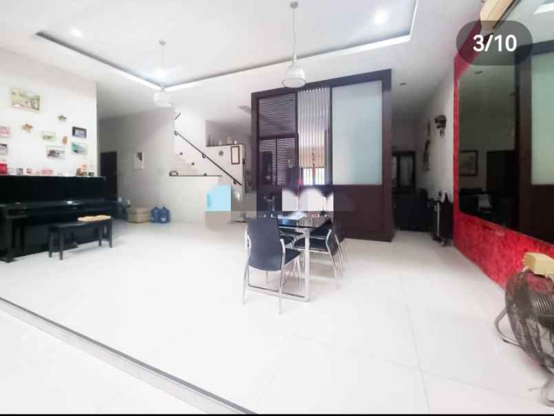 dijual villa komplek cemara asri jalan peony