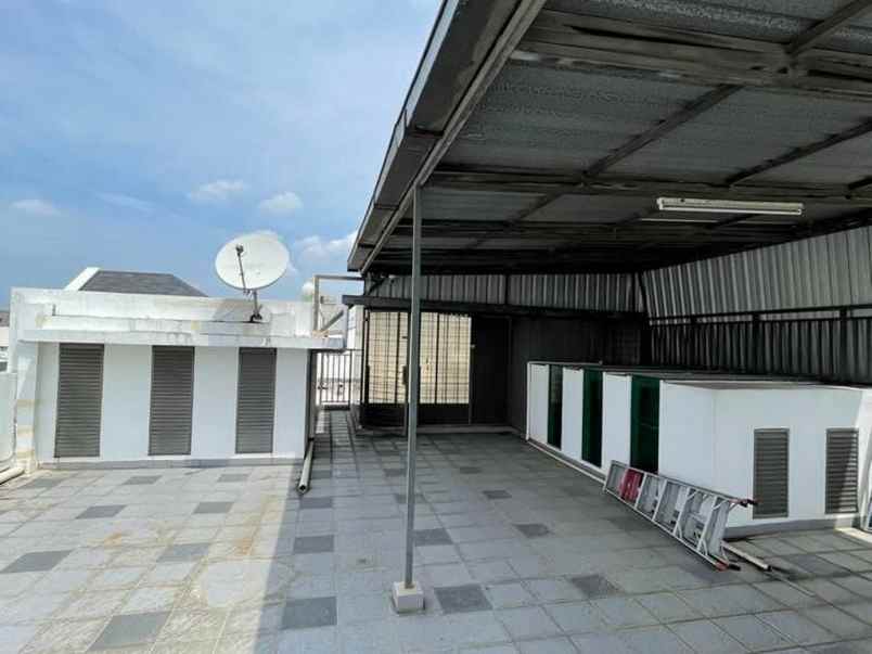 dijual villa komplek cemara asri jalan rajawali