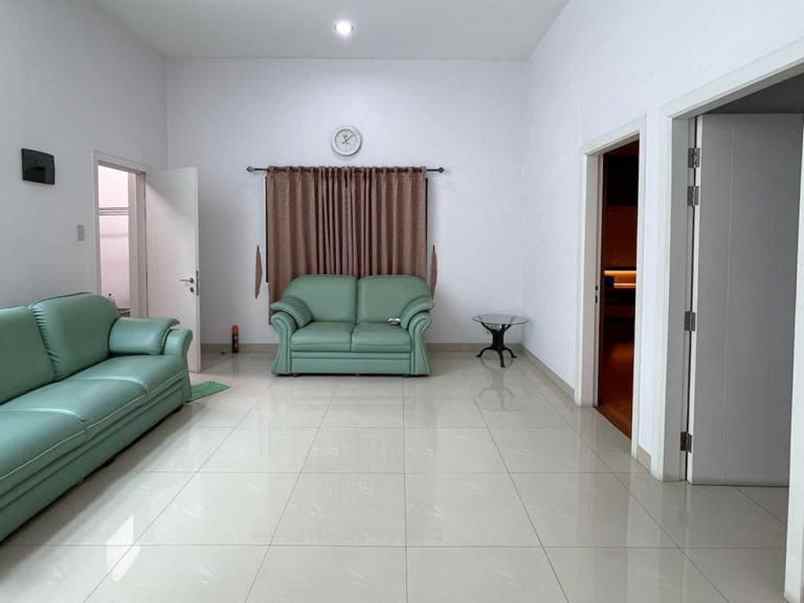 dijual villa komplek cemara asri jalan rajawali