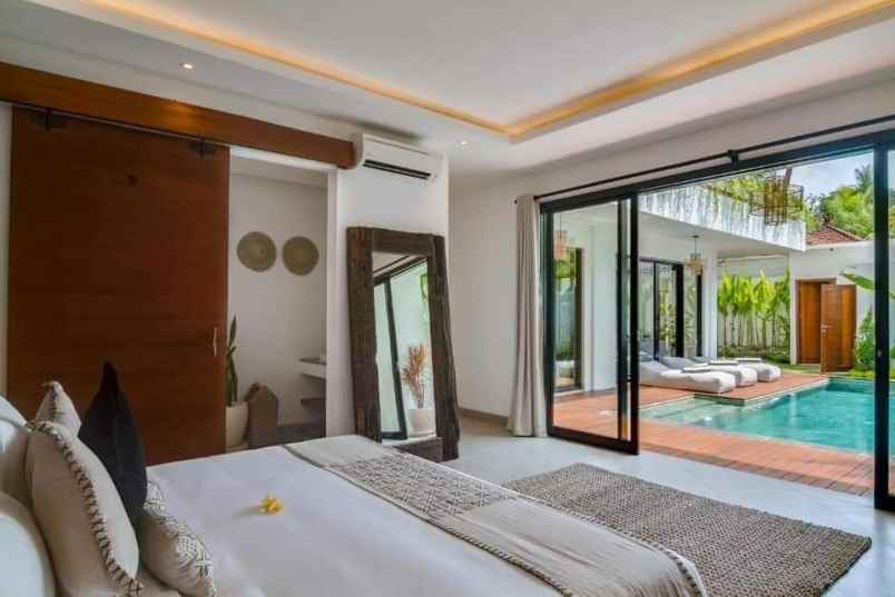 dijual villa lantai 2 seminyak bali