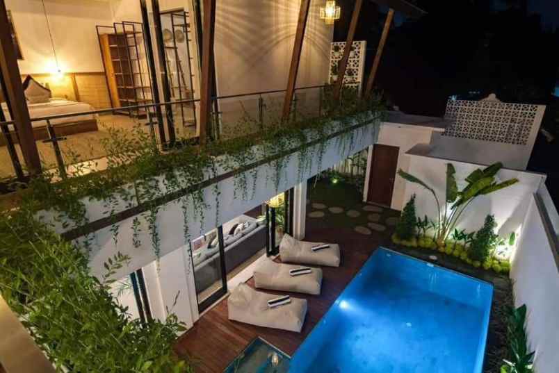 dijual villa lantai 2 seminyak bali