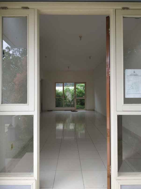 disewa rumah murah suvarna sutera tangerang