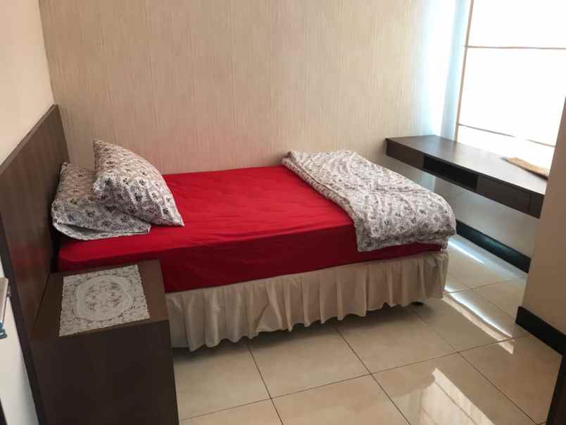 disewakan apartemen essence darmawangsa 3 kamar tidur