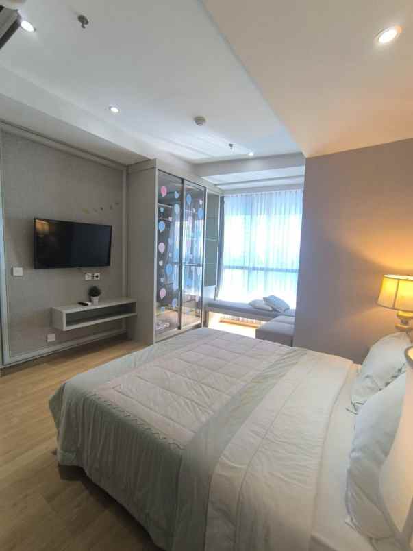 disewakan apartemen the peak residence lt 19