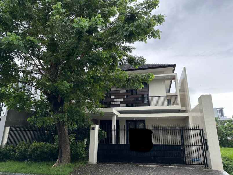 disewakan dijual rumah siap huni bagus semi furnished