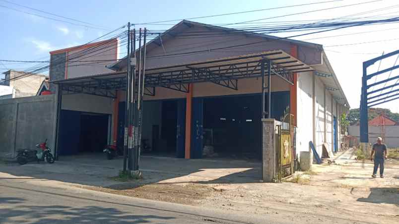 disewakan gudang di ponorogo