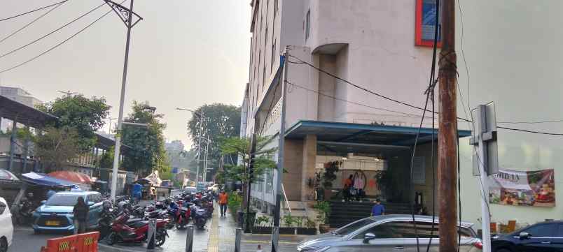 disewakan hotel jalan falatehan i rt 2 rw