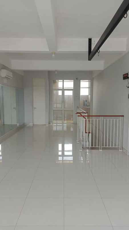 disewakan ruko gudang kantor grand pakuwon tandes