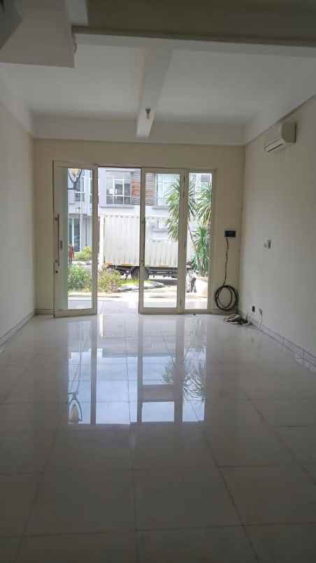 disewakan ruko gudang kantor grand pakuwon tandes