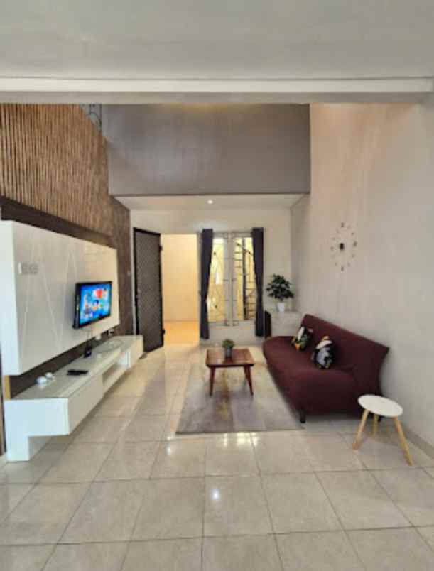 disewakan ruko gudang kantor pakuwon city laguna regency