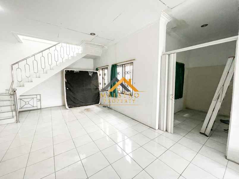 disewakan rumah komplek cemara hijau jalan