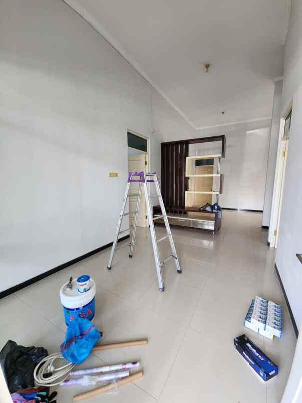 disewakan rumah lebak indah town house