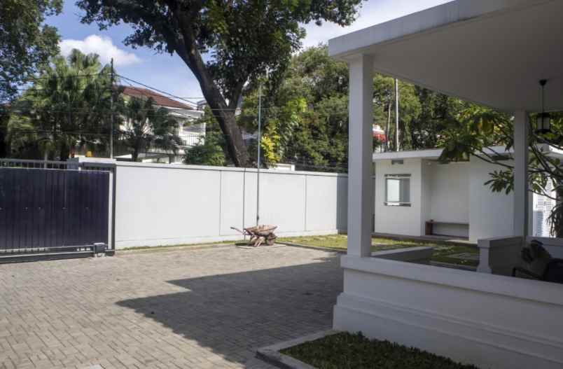 disewakan rumah menteng