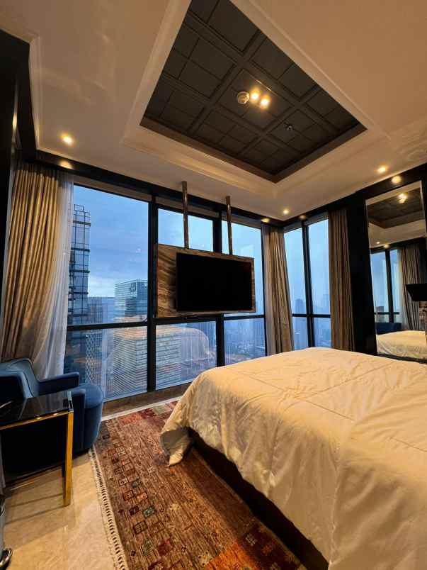 district 8 senopati apartemen 3br mewah full furnished