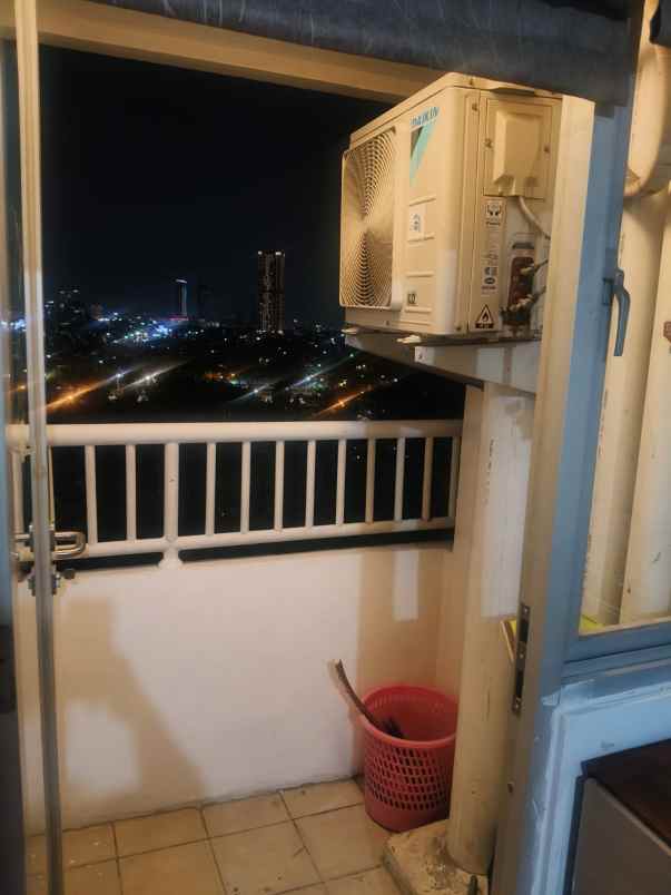 educity yale lantai 7 semi furnished city view studio