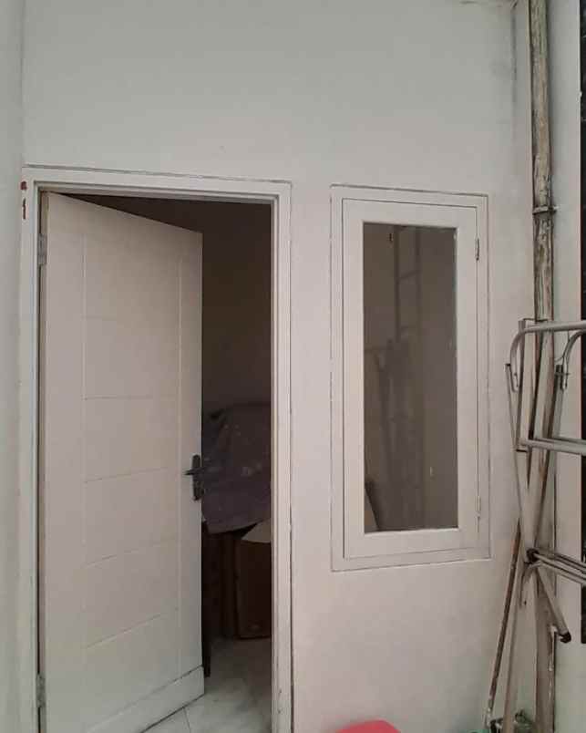 for sale rumah 2 lantai di citra grand semi furnish