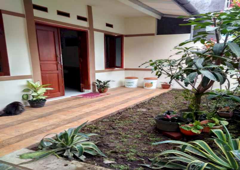 jual cepat rumah cantik baru renov di cipageran cimahi