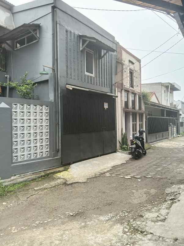jual cepat rumah siap huni di cihanjuang dekat pemkot