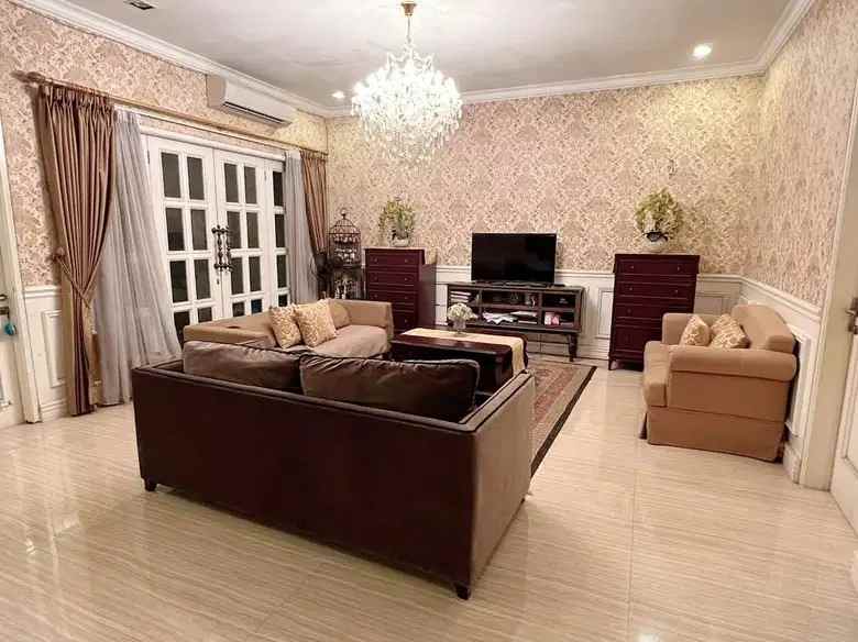 jual rumah cantik american classic di lebak bulus